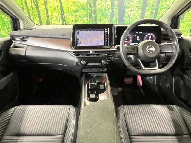 Nissan AURA G　レザーエディション photo 2