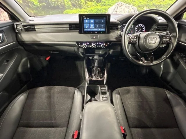 Honda VEZEL e:HEV Z photo 2