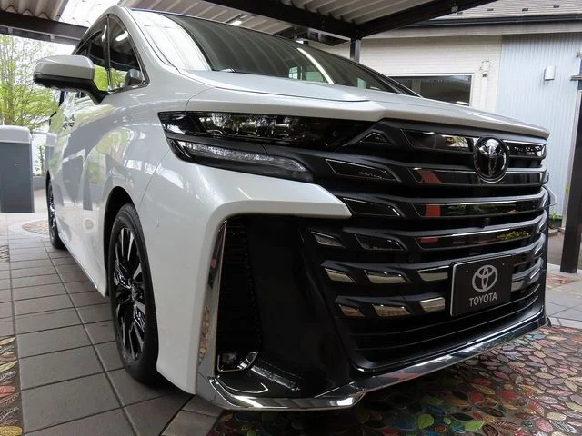 Toyota VELLFIRE HYBRID 4WD エグゼクティブラウンジE−Four 2025