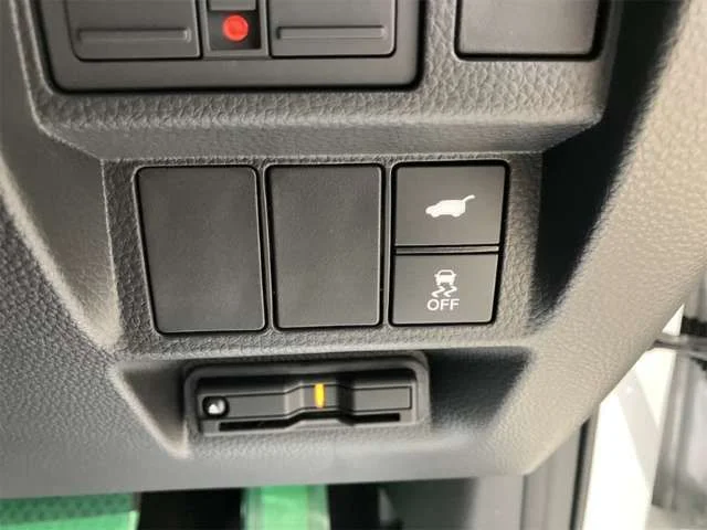 Honda STEPWAGON e:HEV SPADA プレミアムライン photo 4