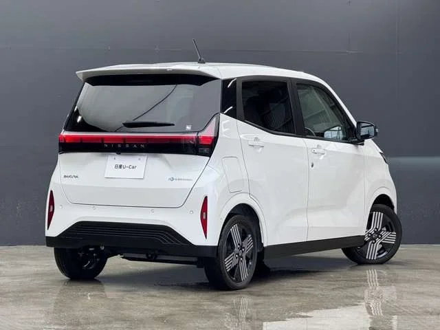 Nissan SAKURA G photo 2