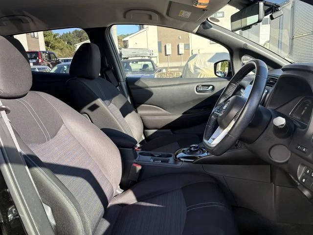 Nissan LEAF X　Vセレクション photo 2