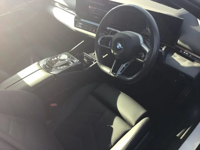 Bmw BMW 5series sedan 523d　xDrive　Mスポーツ photo 2