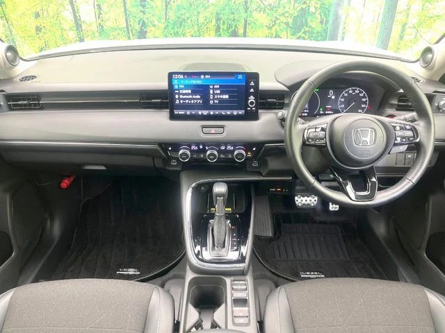 Honda VEZEL e:HEV Z photo 2