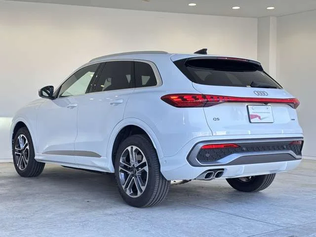 Audi AUDI Q5 TFSIクワトロ150kW　アドバンスド photo 3