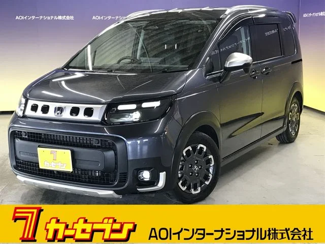 Honda FREED e:HEV クロスター 2024