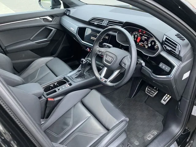Audi AUDI Q3 SPORTBACK 35　TDI　クワトロ　Sライン photo 2