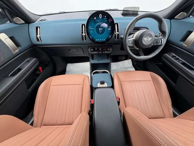Bmw MINI COUNTRYMAN D photo 2