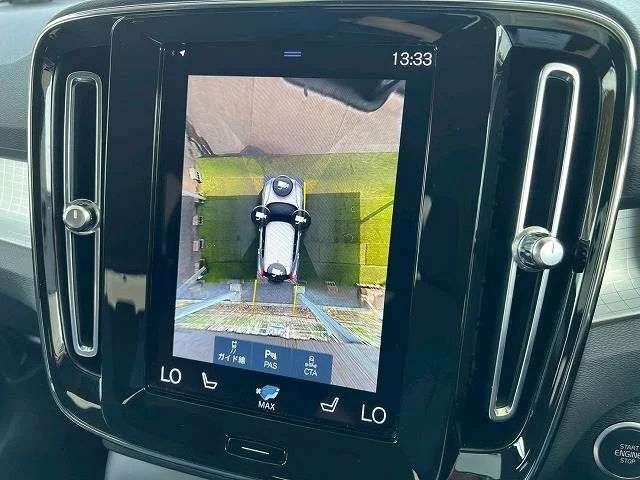 Volvo VOLVO XC40 B4　AWD　モメンタム photo 4