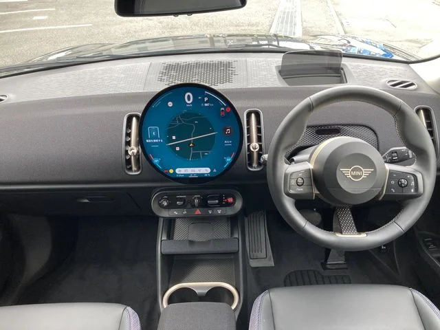 Bmw MINI COUNTRYMAN D photo 2