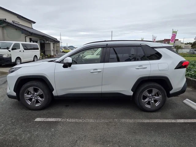 Toyota RAV4 HYBRID 2WD X photo 3
