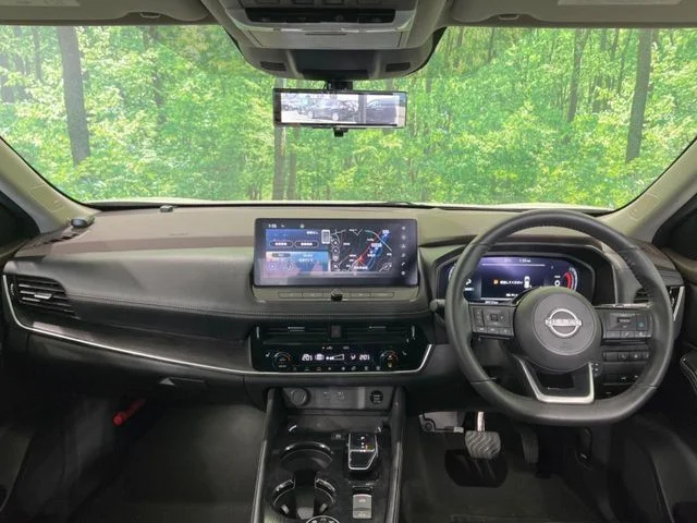 Nissan X-TRAIL HYBRID 4WD G　e−4ORCE photo 2