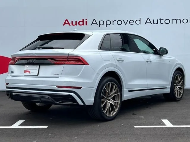 Audi AUDI Q8 ブロンズエディション photo 3