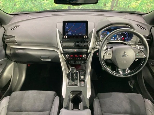 Mitsubishi ECLIPSE CROSS PHEV P photo 2