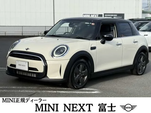 Bmw MINI COOPER D 5DOOR ベースグレード 2022