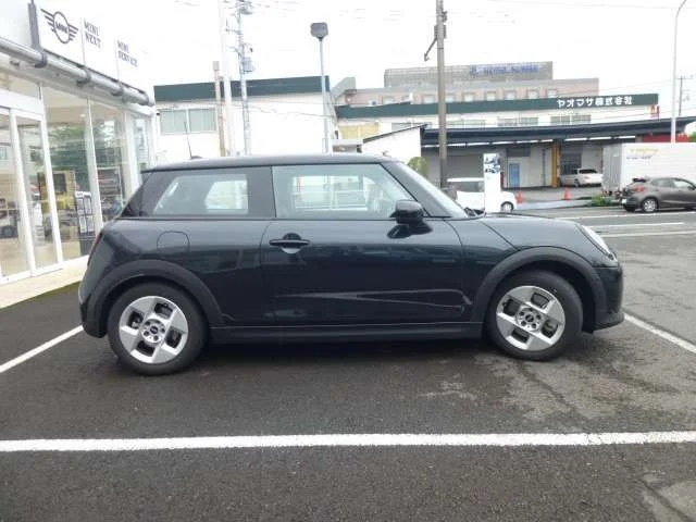 Bmw MINI COOPER C photo 4