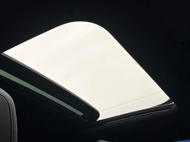 Peugeot PEUGEOT 5008 GT　ブルーHDi photo 4