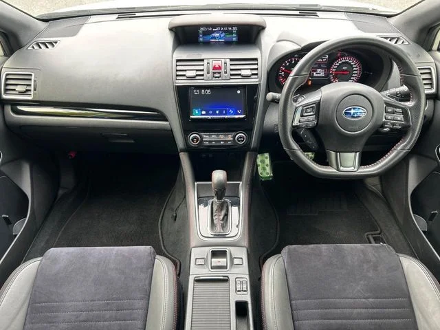 Subaru WRX S4 2．0GT−S　アイサイト photo 2