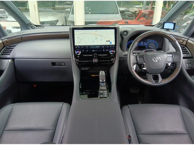 Toyota ALPHARD hybrid 4WD エグゼクティブラウンジ photo 3