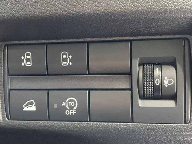 Mitsubishi DELICA MINI G　プレミアム photo 3