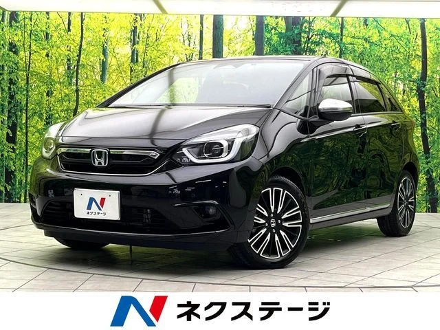 Honda FIT e:HEV リュクス 2020
