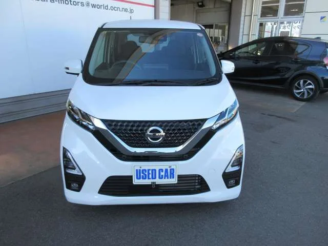 Nissan DAYZ ハイウェイスターX photo 2