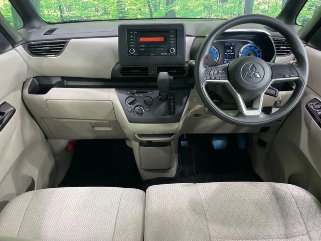 Mitsubishi eK SPACE M photo 2