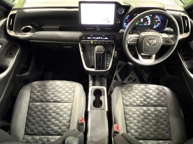 Toyota VOXY HYBRID S−Z photo 2