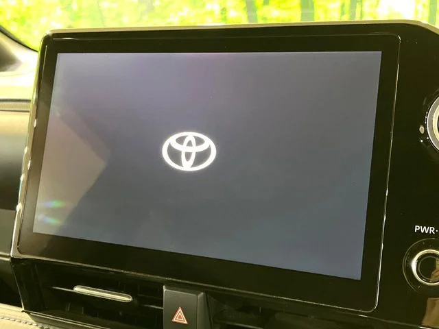 Toyota VOXY HYBRID S−Z photo 3