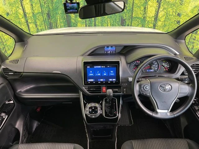 Toyota VOXY ZS　煌2 photo 2