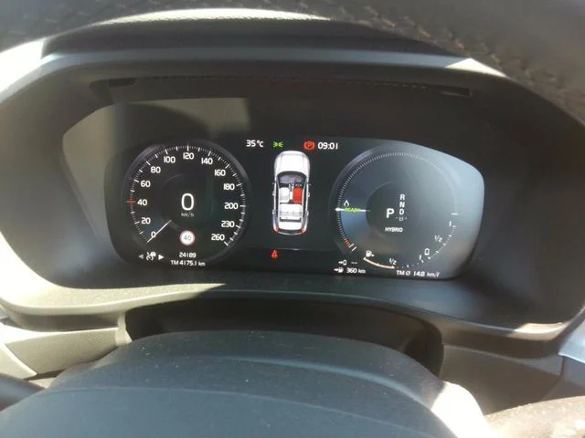 Volvo VOLVO XC40 リチャージPHEVT5インスクリプション photo 4