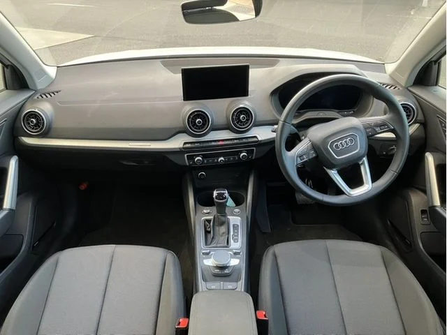 Audi AUDI Q2 35　TFSI　アドバンスド photo 3