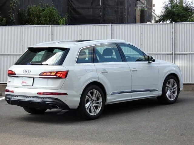 Audi AUDI Q7 55　TFSI　クワトロ　Sライン photo 3