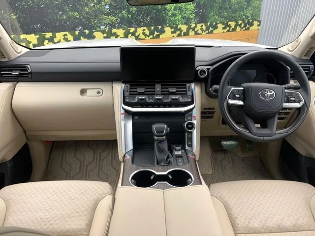 Toyota LANDCRUISER wagon ZX photo 2