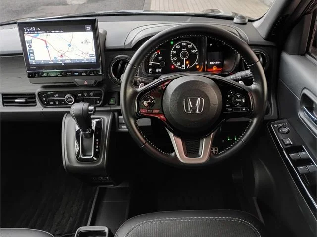 Honda N-ONE プレミアム　ツアラー photo 2