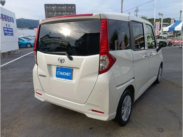 Toyota ROOMY X photo 2