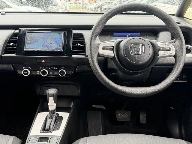 Honda FIT e:HEV ベーシック photo 2