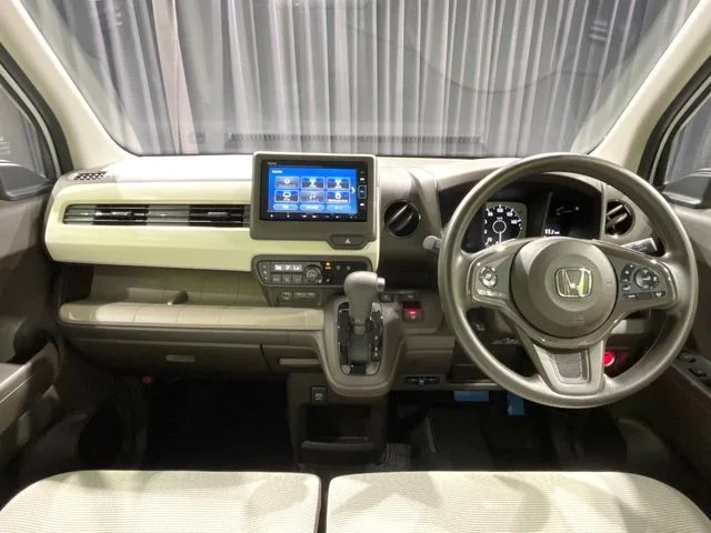 Honda N-WGN L photo 2