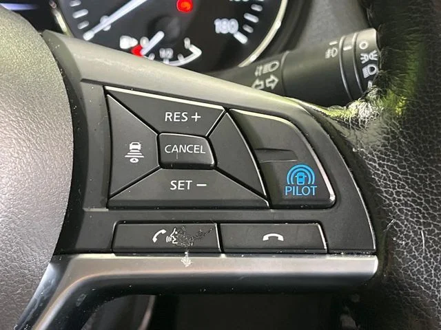 Nissan X-TRAIL 2WD 20Xi photo 4