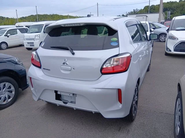 Mitsubishi MIRAGE hatchback M photo 3