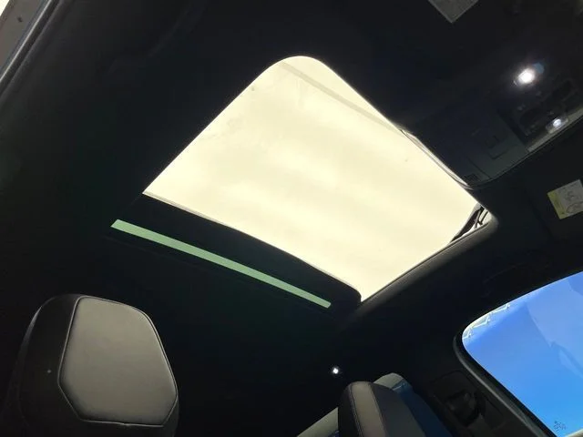 Volkswagen VOLKSWAGEN T-Roc R photo 4