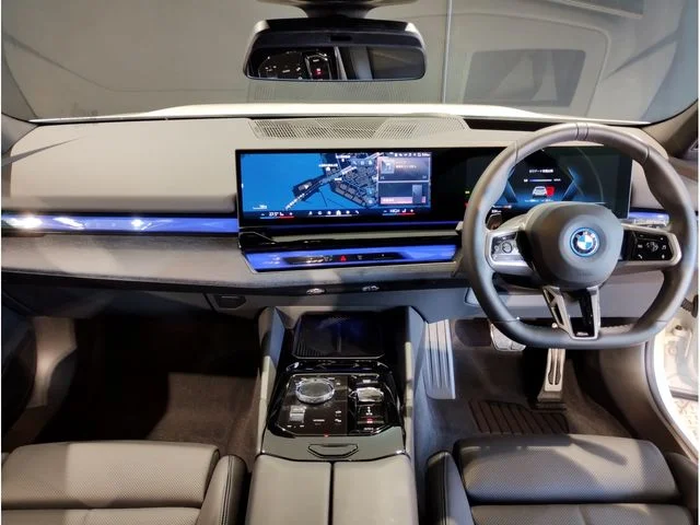 Bmw BMW i5 touring eDrive40　Mスポーツ photo 2