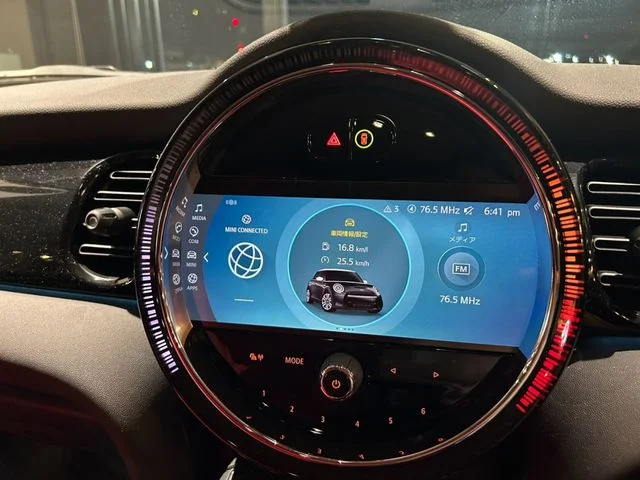 Bmw MINI COOPER D 5DOOR プレミアムプラスライン photo 4