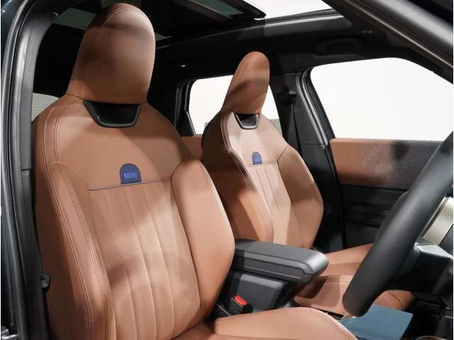 Bmw MINI COUNTRYMAN D photo 4