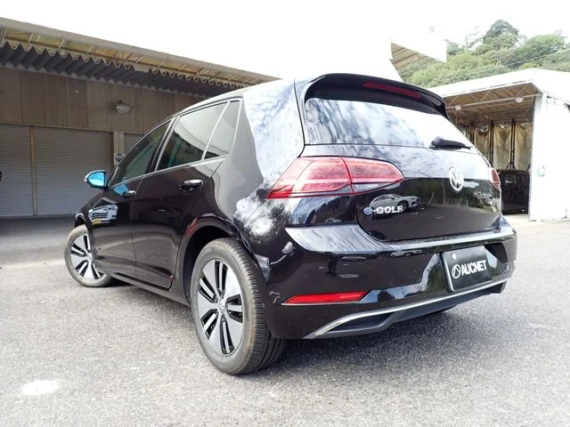 Volkswagen VOLKSWAGEN e-GOLF プレミアム photo 3