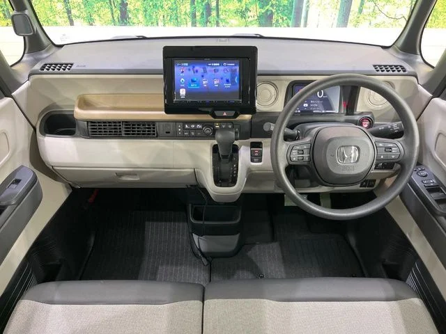 Honda N BOX ベースグレード photo 2
