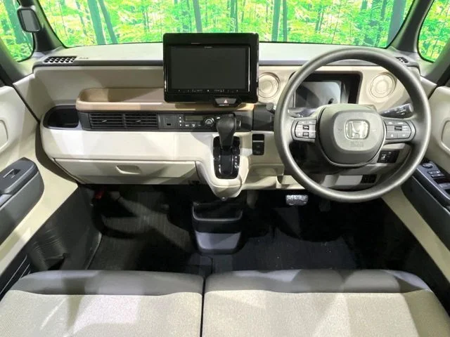 Honda N BOX 4WD ベースグレード photo 2