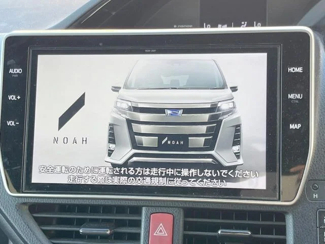 Toyota NOAH HYBRID Si　ダブルバイビー3 photo 3