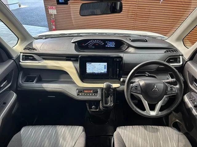 Mitsubishi DELICA D:2 2WD ハイブリッド　MZ photo 2