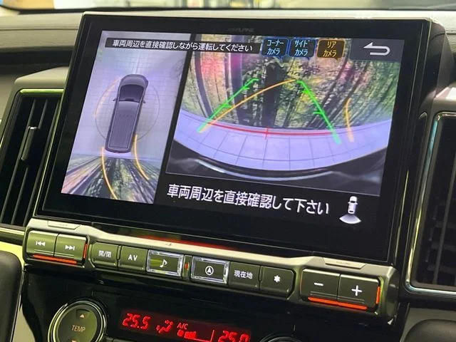 Mitsubishi DELICA D:5 4WD ブラックエディション photo 4